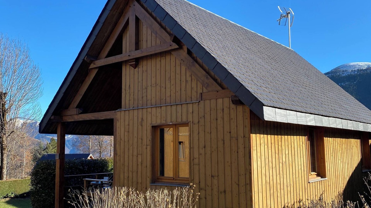 Garin Ski Chalet | Small, well-equipped chalet in attractive condominium.