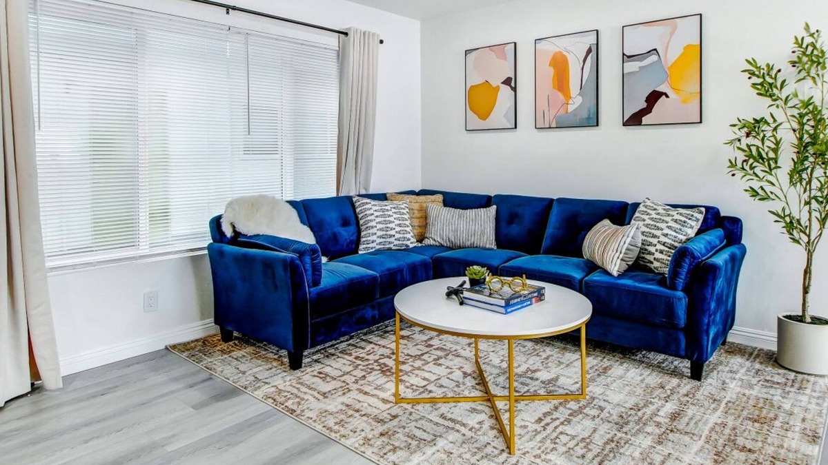 Alhambra Apartment | Smart 2BR Unit + Parking + Near DTLA #TravelSGV