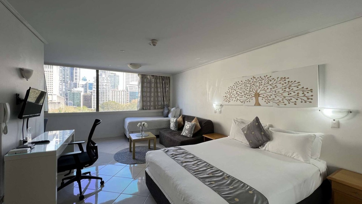 Darlinghurst Apartment | Smart Studio Sydney Hyde Park with City and Park Views