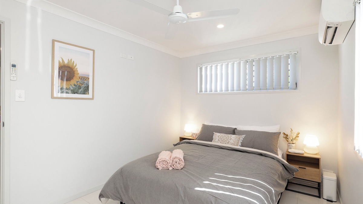 Rocklea Apartment | Smart Suites Self Check-in Apartments - 14 Freney