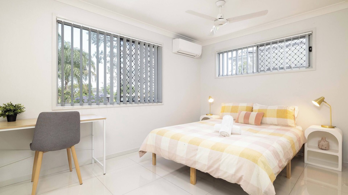 Rocklea Apartment | Smart Suites Self Check-in Apartments - 39 Freney
