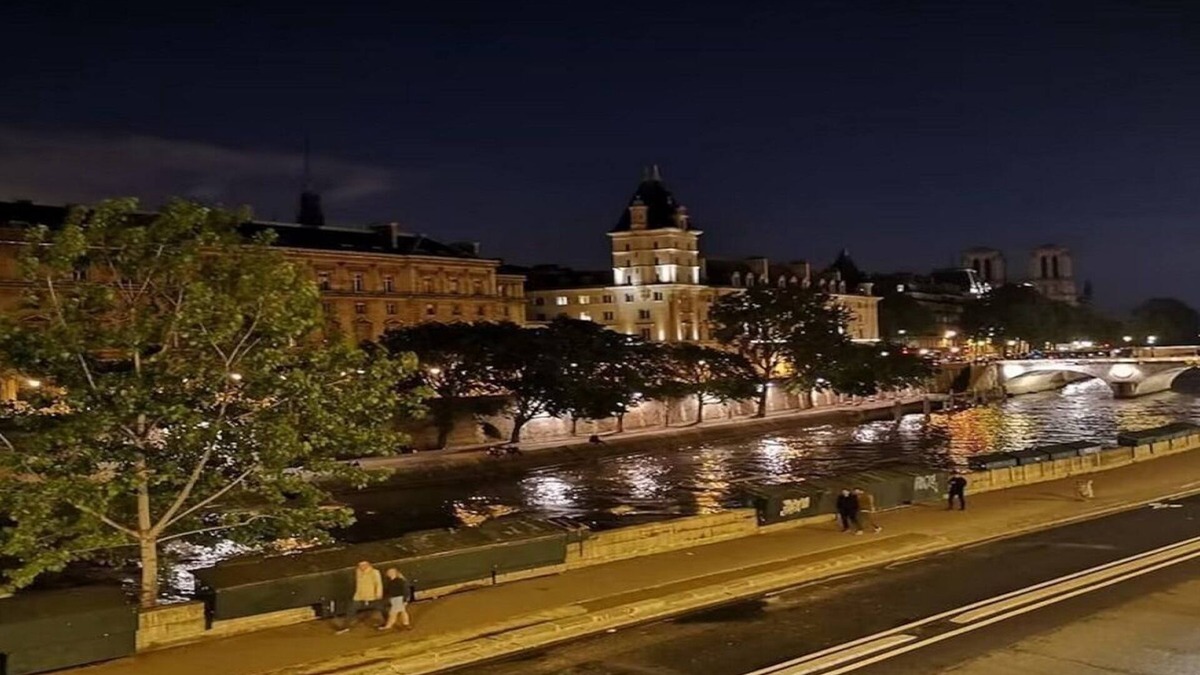 Quartier de la Monnaie Apartment | SMASHING LUXURY 170M2 QUAI DES AUGUSTINS-MAGNIFICIENT VIEWS LA SEINE& NOTRE DAME