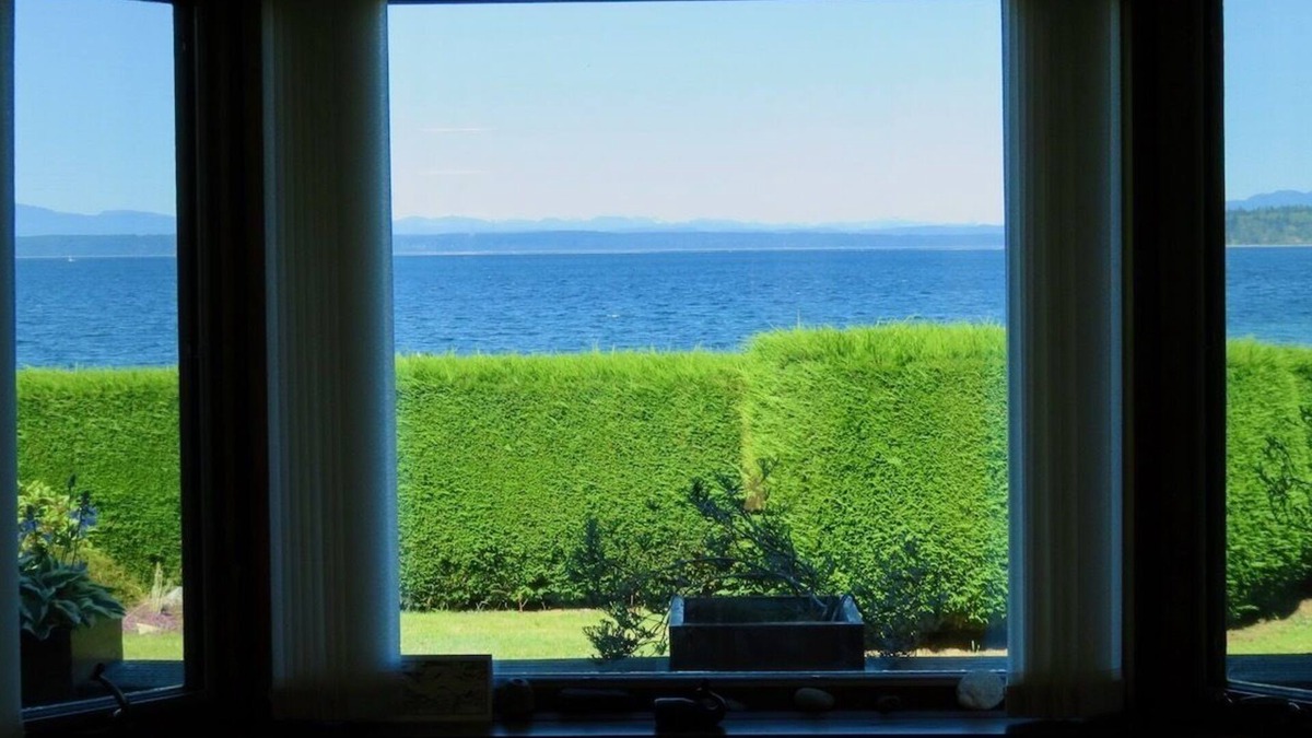 Cortes Island House | Smelt Bay Beach House