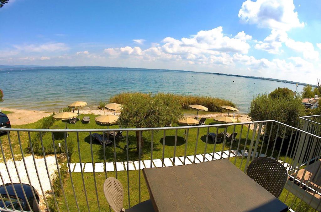 Sirmione Apartment | Smeraldo dip Villa Canneto
