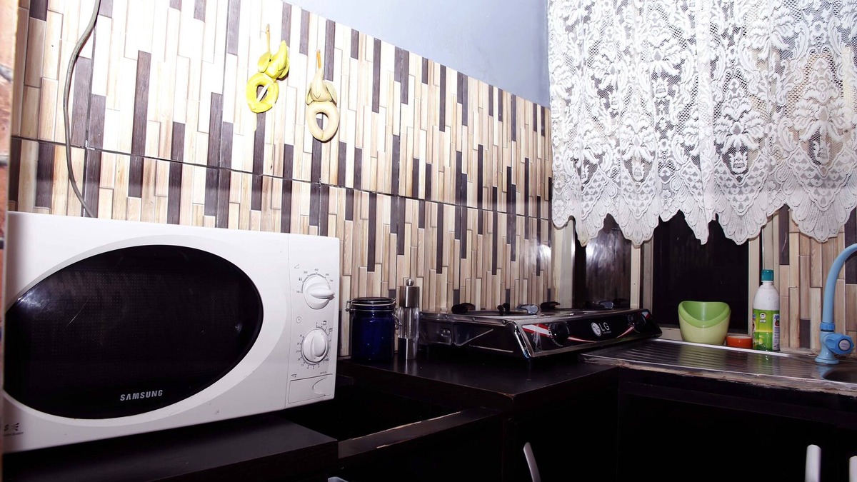 Yaba Apartment | Smilley's Place Cosy accommodation close to Unilag