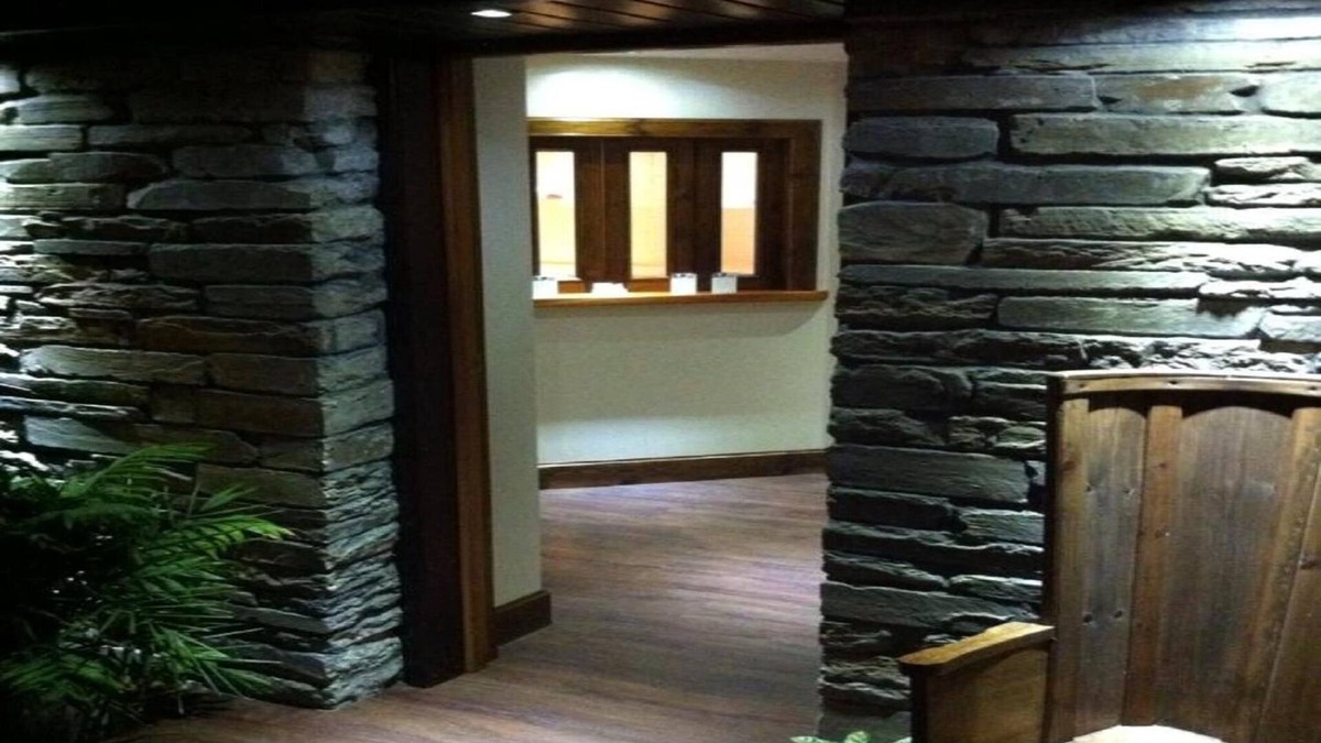 Dounby Hotel | Smithfield guesthouse