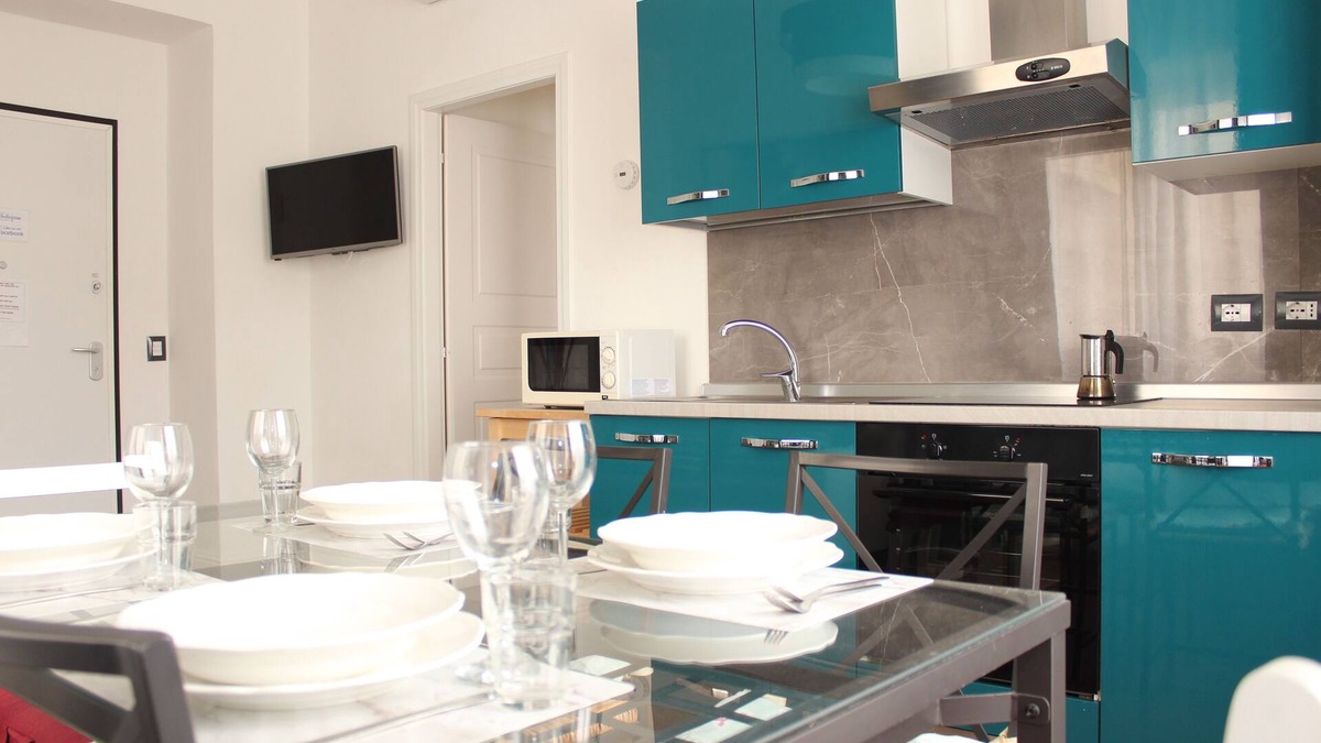 Santa Maria Novella Apartment | SMN Station 1 - Best position, just in front of SMN Station exit