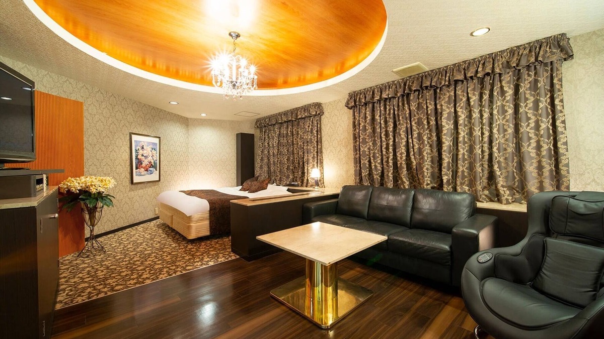 Nishinomiya Hotel | Smoking Royal Room with bath and toilet /Nishinomiya Hyōgo