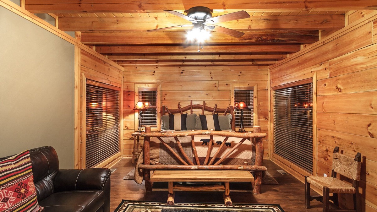 Sevierville Cabin | Smoky Retreat At The Lake with FirePit