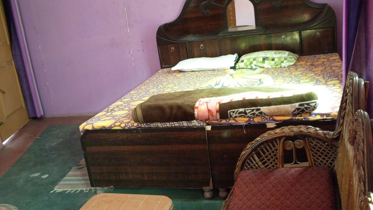 Tapovan House | Sneha Home Stay With Ganga River, Amazing Mountain & Laxman Jhula Bridge View.