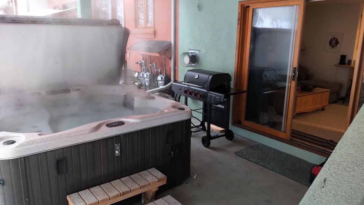 Sun Peaks Condo | Snow Creek Village Ski in and ski out