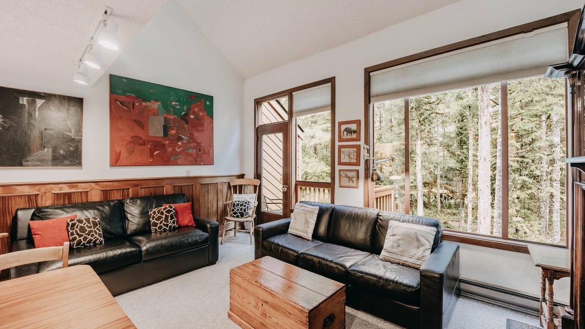 Glacier Apartment | Snowater Condo #57 - A Great 2-Story Family Condo That Sleeps 6!
