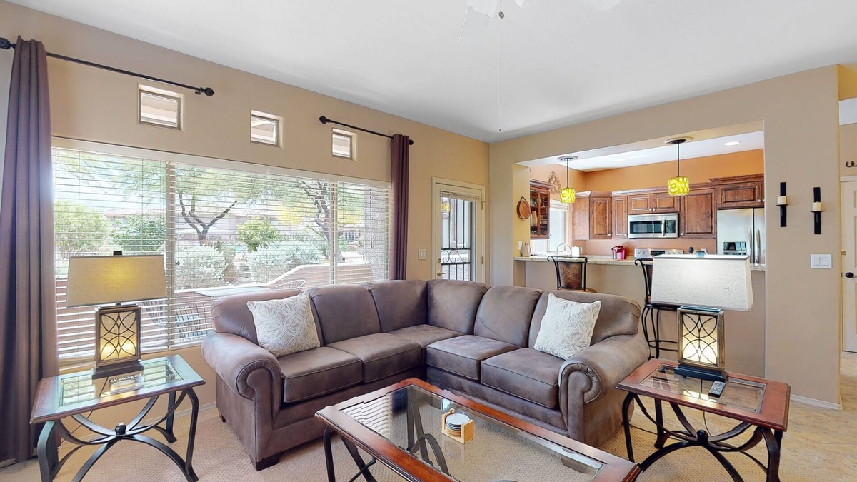 Rancho Vistoso Condo | Snowbird-friendly condo with heated pool, gym, grill, patio, pool spa, clubhouse