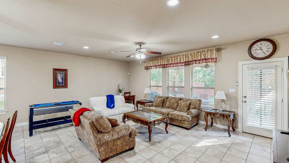 Scenic Oaks House | Snowbird-friendly home with private hot tub, foosball, air hockey, grill, patio