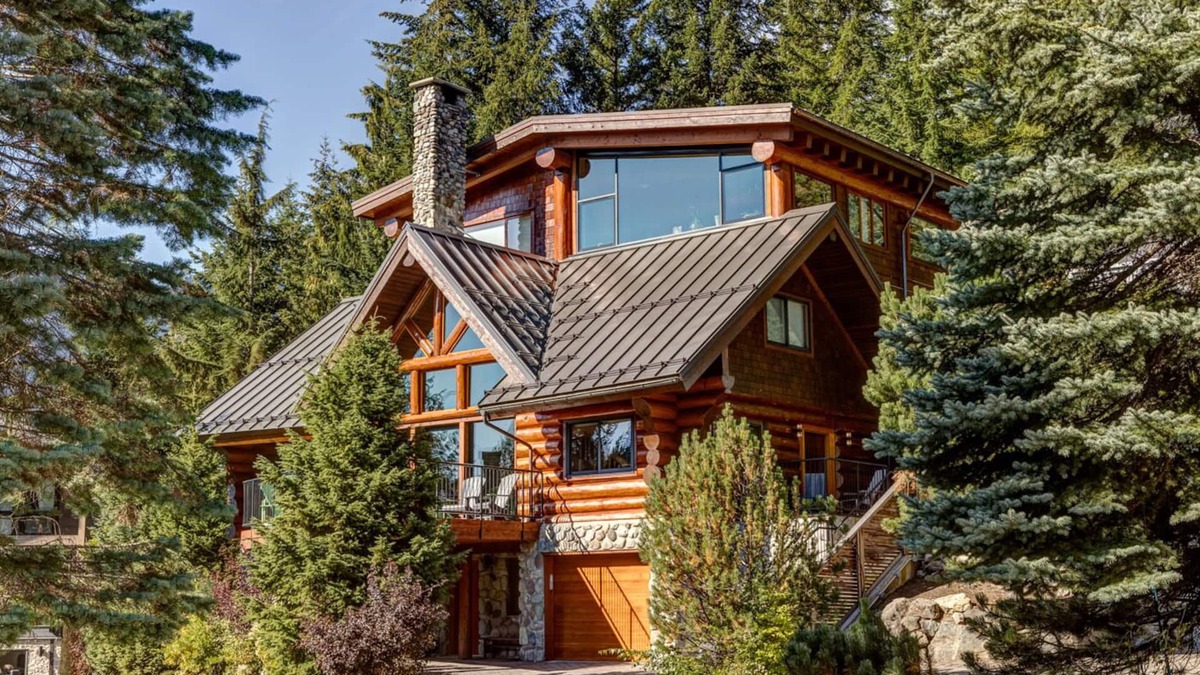 Nordic Estates Ski Chalet | Snowridge Chalet 5