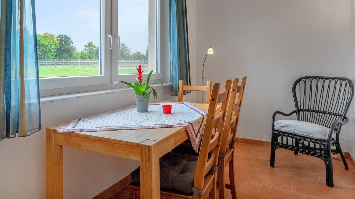 Nellingen Apartment | Snug apartment in Baden-Württemberg with a garden