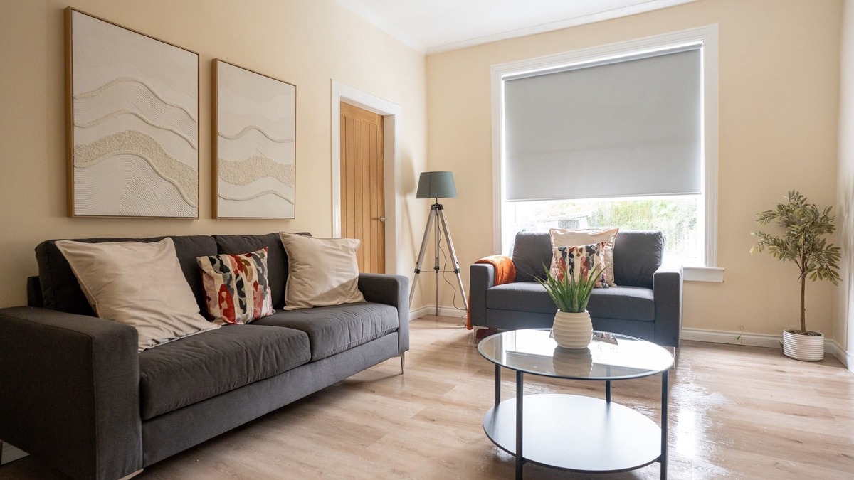 King's Park Apartment | Snug Modern Apartment in Glasgow