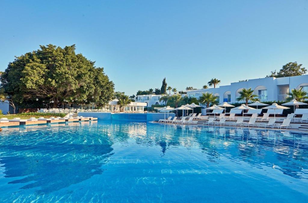 Ayia Napa Hotel | So Nice Beach Resort