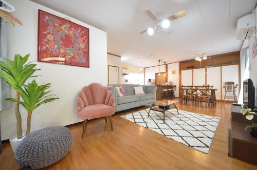 Sobe Apartment | Sobe House in Yomitanson