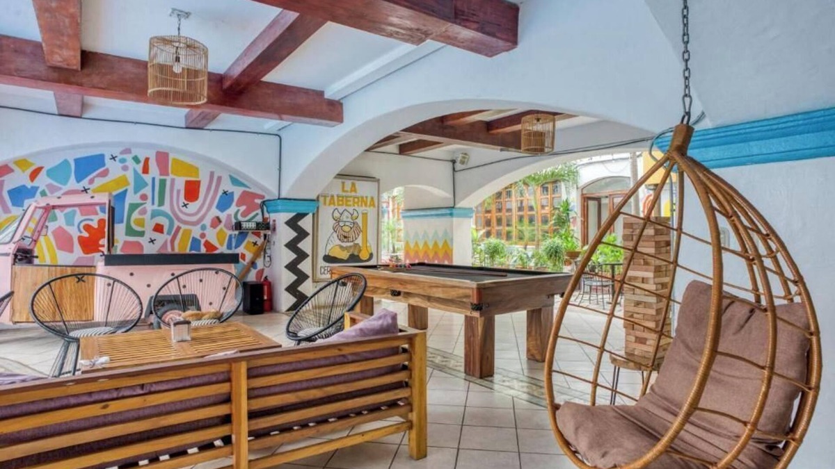 Granada Apartment | Socialtel Granada Family Room