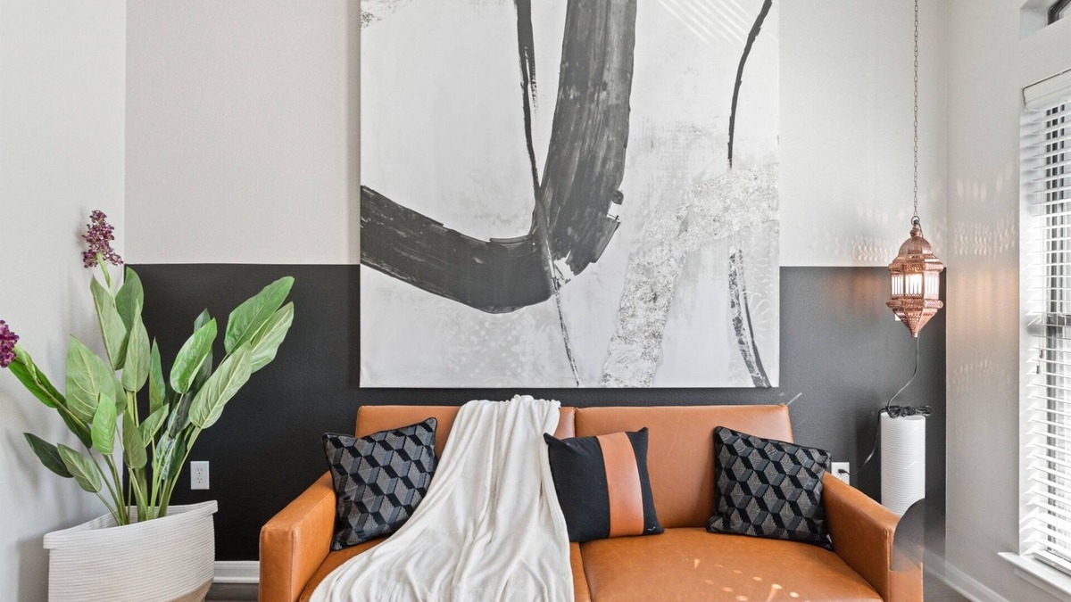 Dawson Apartment | SoCo 1BR Getaway | EV Charging, Pool & Wi-Fi