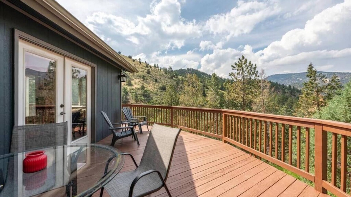 Idaho Springs Cabin | SodaCreek Lookout .3 mi to I-70 w/Sauna