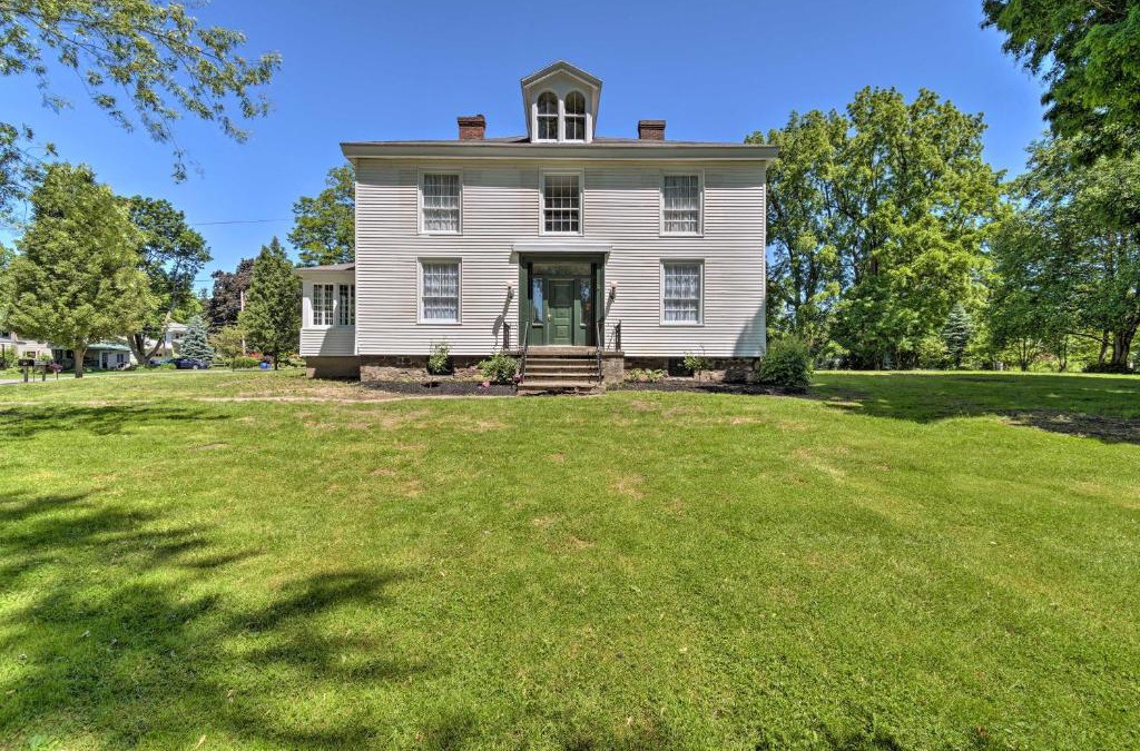Sodus Point House | Sodus Point Historic Home about half Mi to Sodus Bay!