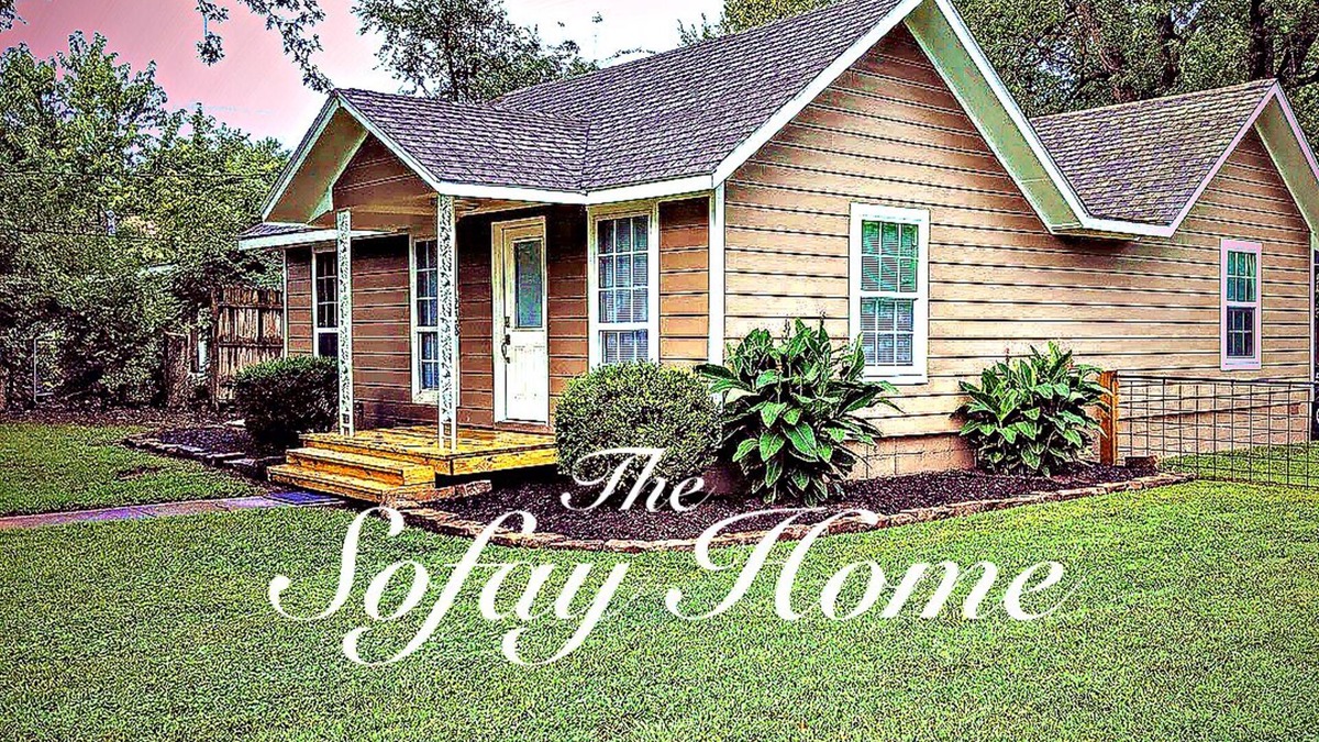 Fayetteville House | SOFAY HOME UofA - Razorback Greenway - Dickson St