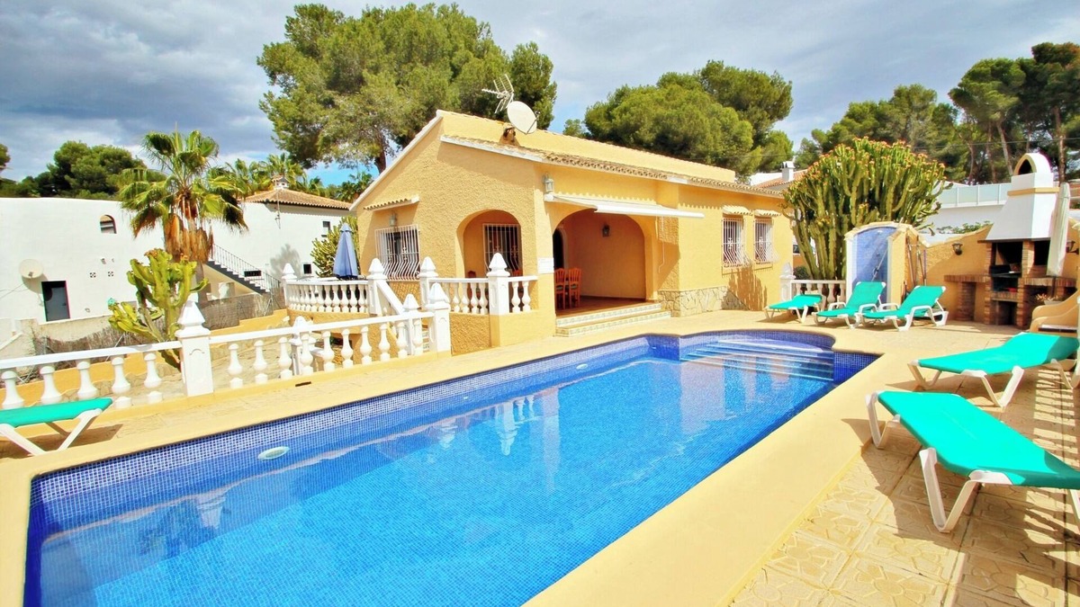 Moravit Villa | Sofia - holiday home with private swimming pool in Moraira