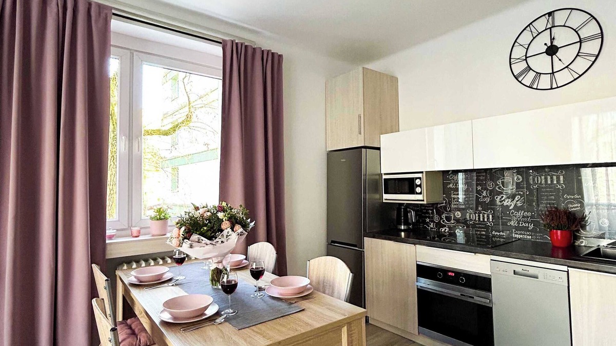 Baluty Apartment | Soft Light Lumina Apartment with balcony