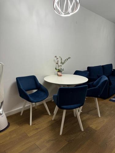 Zeljeznica Apartment | Soho CIty 808A