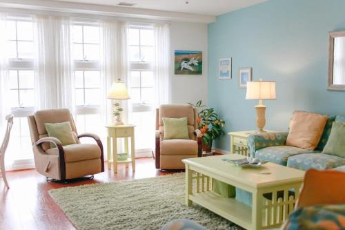 Sandbridge House | Sojourn Beach Haven Sleeps 7 with Pool near Beach