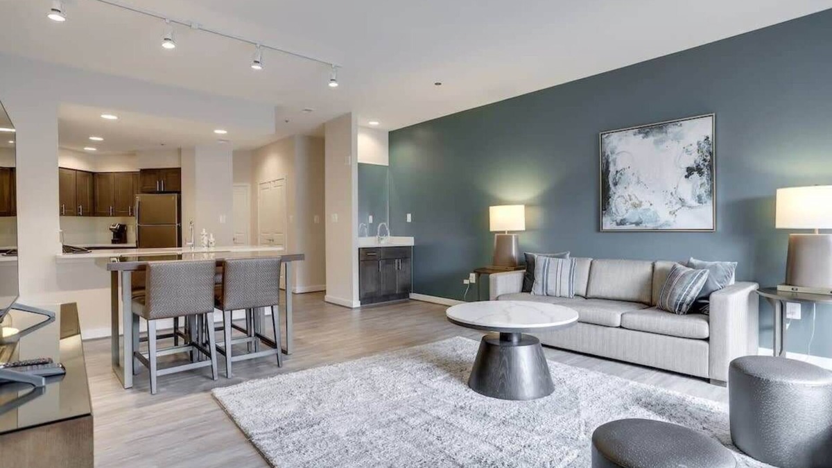 Court House Apartment | Sojourn | Courtland Towers | 2 BR