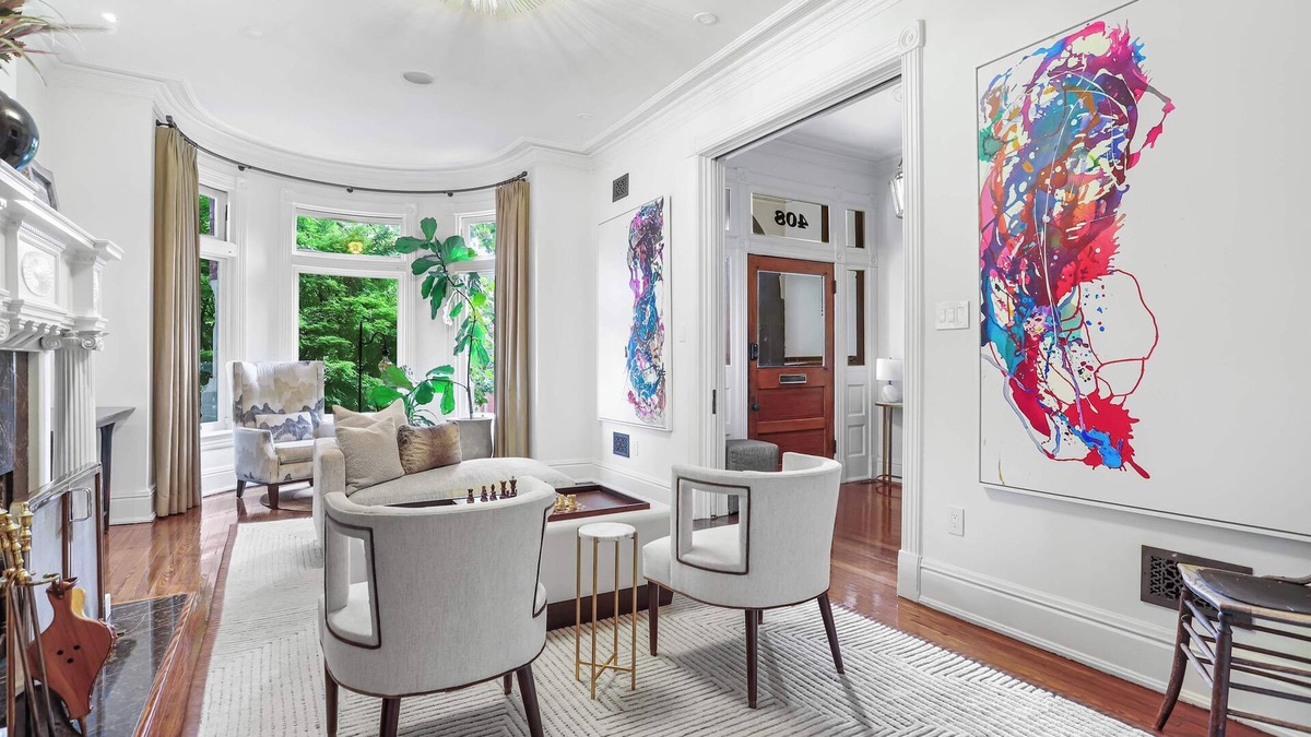 Capitol Hill House | Sojourn Grand Jewel w/Chef's Kitchen near Capitol