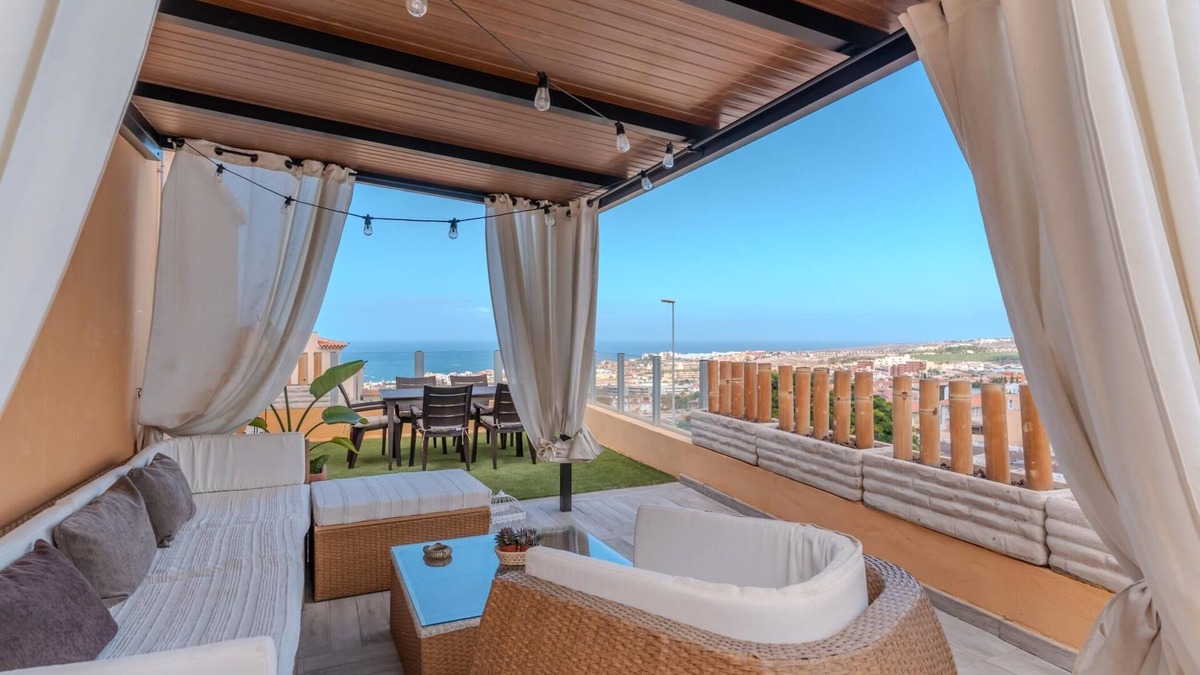 Costa Adeje Apartment | Sol del Conde Holiday Apartment: Your Retreat in Costa Adeje