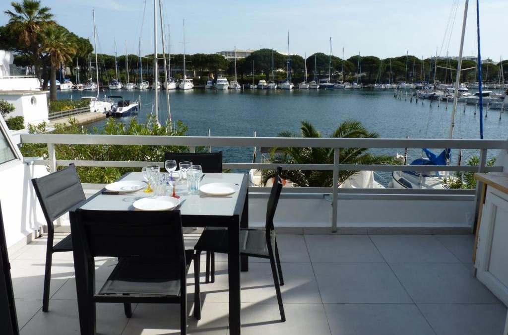 Le Grau-Du-Roi Apartment | Sol-y-Days Darse, Superbe appartement de type Marina avec belle terrasse vue port de plaisance