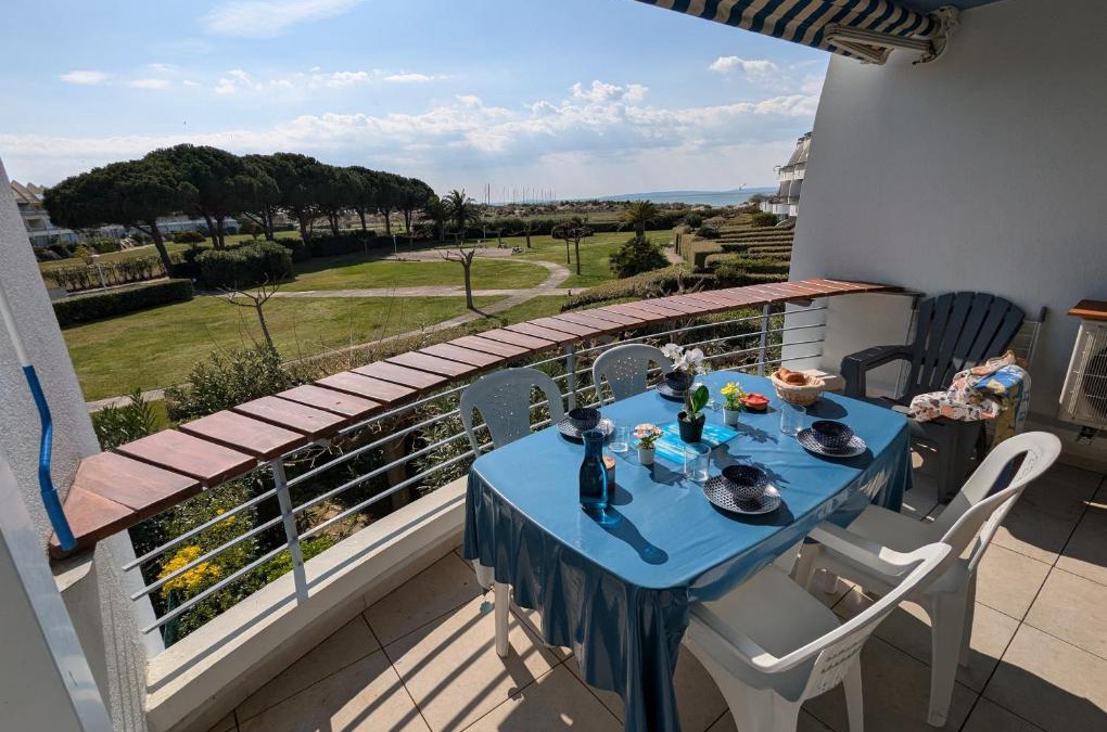 Le Grau-Du-Roi Apartment | Sol-y-Days Grand Large, front de mer vue panoramique jardins et mer