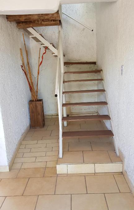 Maipu Apartment | Sol y Vino