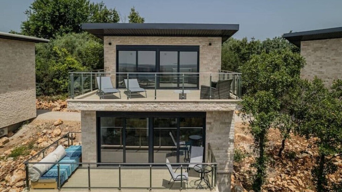 Ulcinj House | Solana`s View! Vacation home with unique views - quiet location - infinity pool!