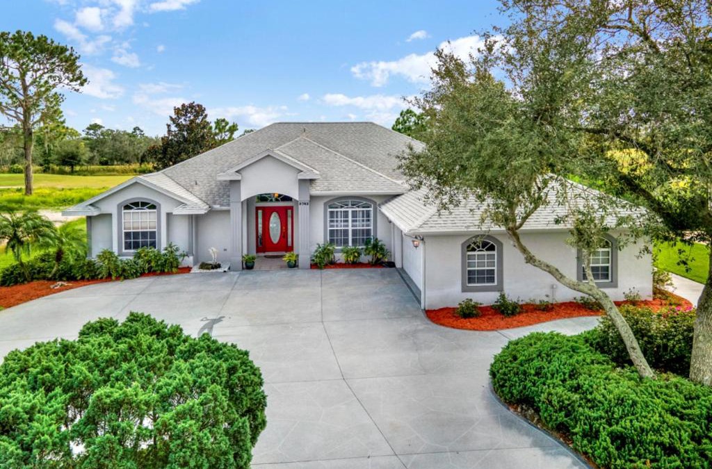 Sun 'N Lake Villa | Solar Heated Private Pool & Lanai On Golf Course!