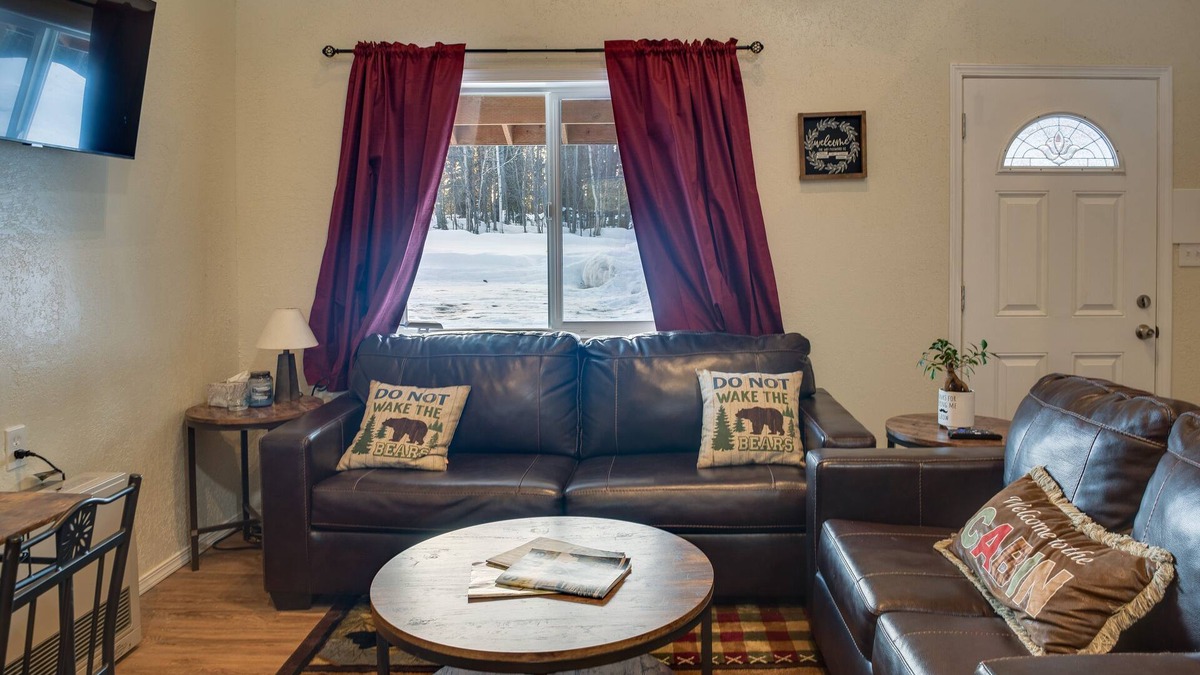 Kalifornsky Cabin | Soldotna Vacation Rental ~ 8 Mi to Kenai River!