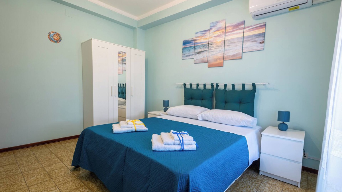 Trapani Apartment | Sole e Luna Apartment - Holiday house close to the city centre and beaches