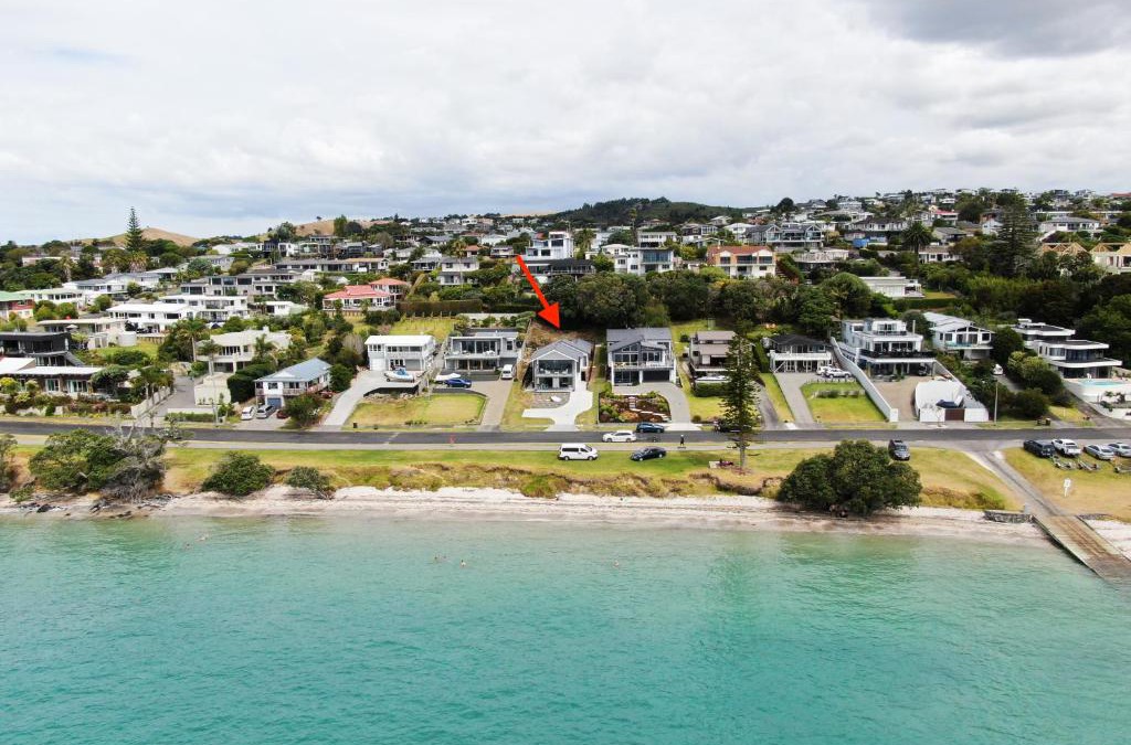 Maraetai Apartment | Soleil on Omana - Omana Beach Holiday Home