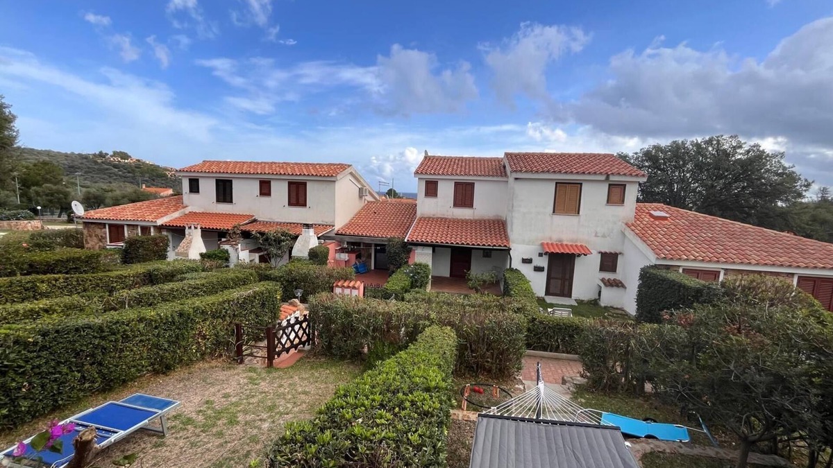 Luddui House | Solemare: Modern vacation home close to the beach in Porto Ottiolu Sardinia