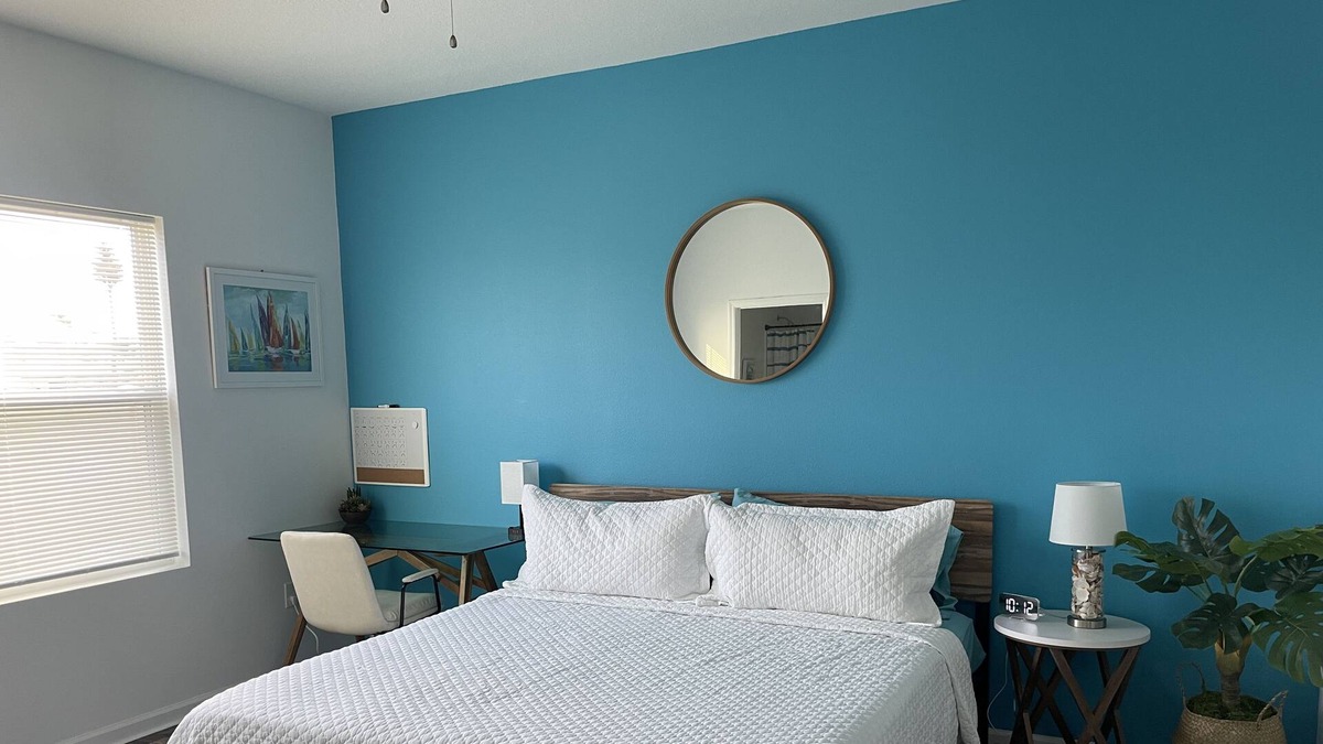 Nichols House | Soli's Cove in Lakeland, Oasis w/ King Bed