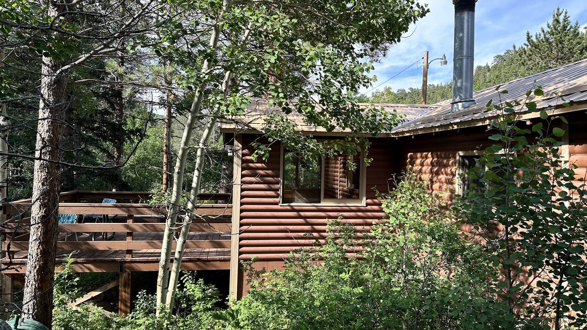 Lyons Cabin | Solitude-Cabin B: Riverside 2 Bdrm+/Private Deck & Fire Pit/40 mins From Boulder