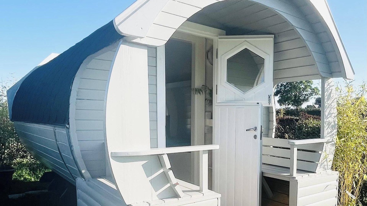 Morpeth Cabin | Solo Glamping Pod - Sleeps 4 - Northumberland