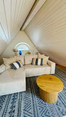 Kuessnacht Apartment | SOLUNA STAY I Seesicht I Luzern I Familienfreundlich I Self-check-in I Sunset I Ski I Free Parking