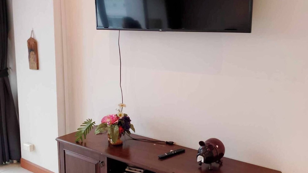Pratumnak Hill Apartment | sombat condo seaview 1 bedroom
