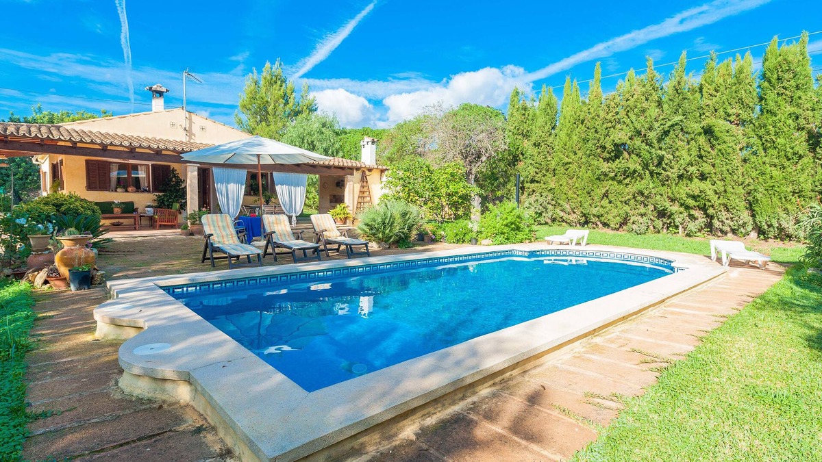 Lloseta Villa | SON COLL - Villa with private pool in Lloseta. Free WiFi